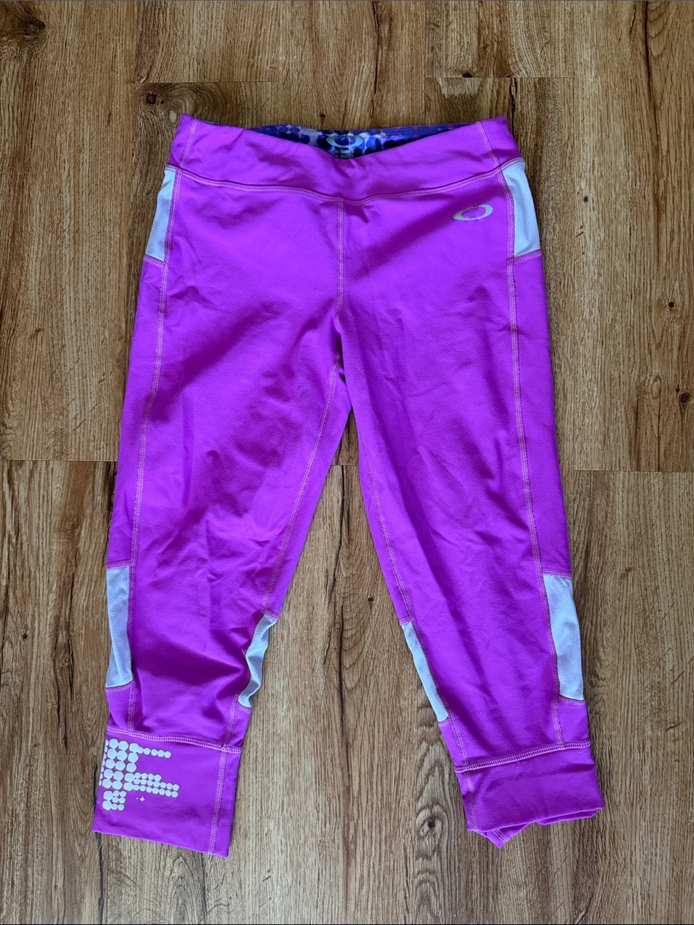 Oakley Women’s Athletic Capri Leggings
